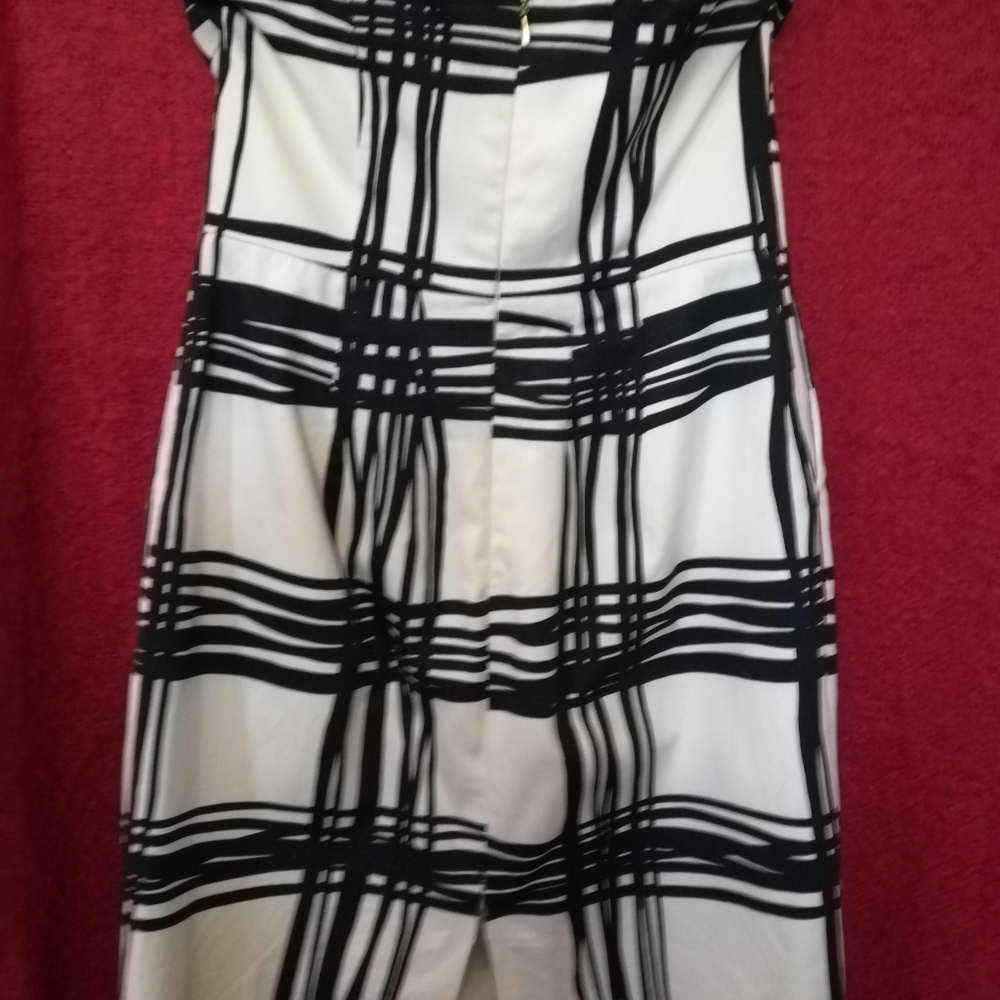 Dress - Picture 4 of 4